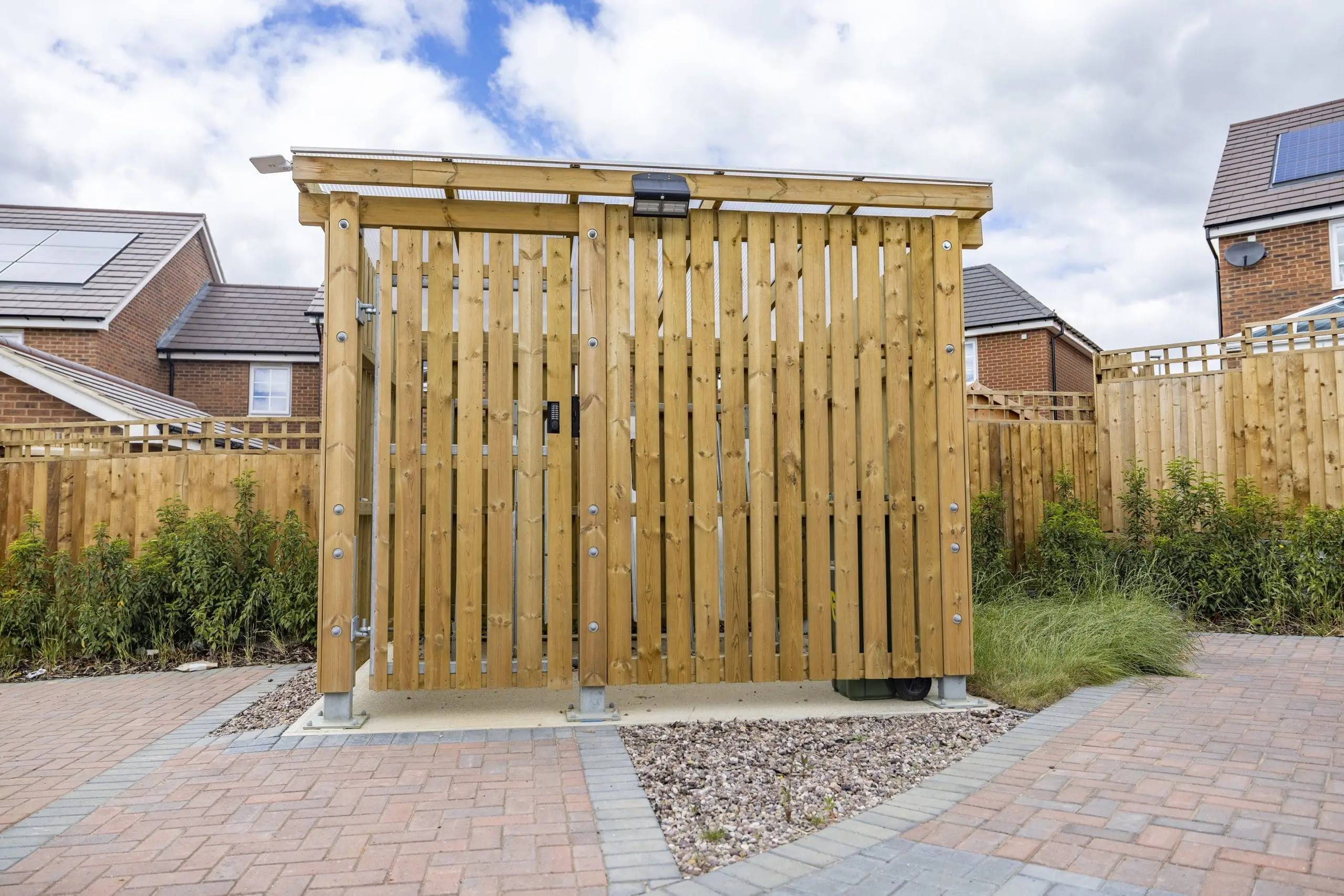 exterior-residential-wooden-bike-storage-unit