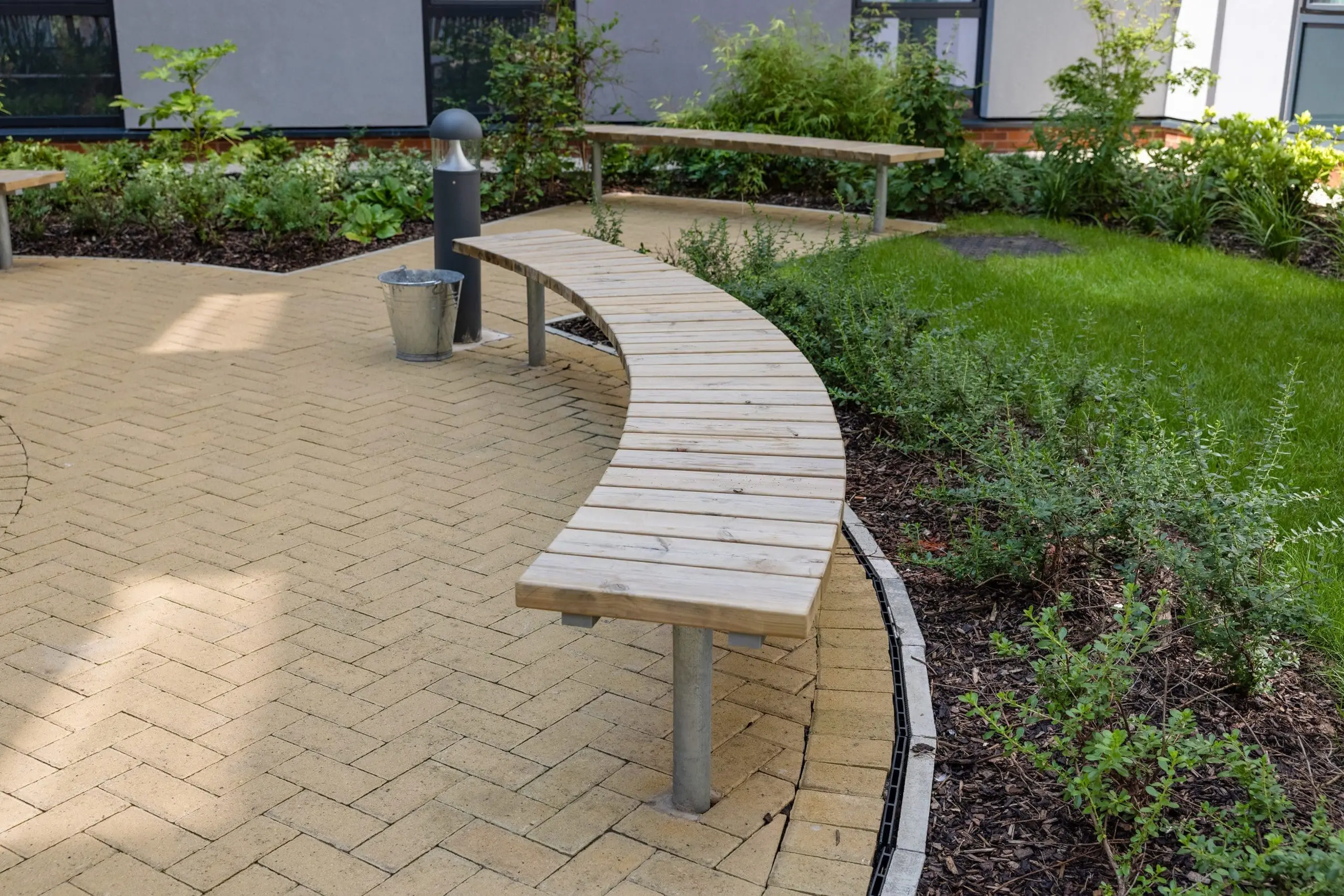 Semi circle curved wooden bench with metal legs