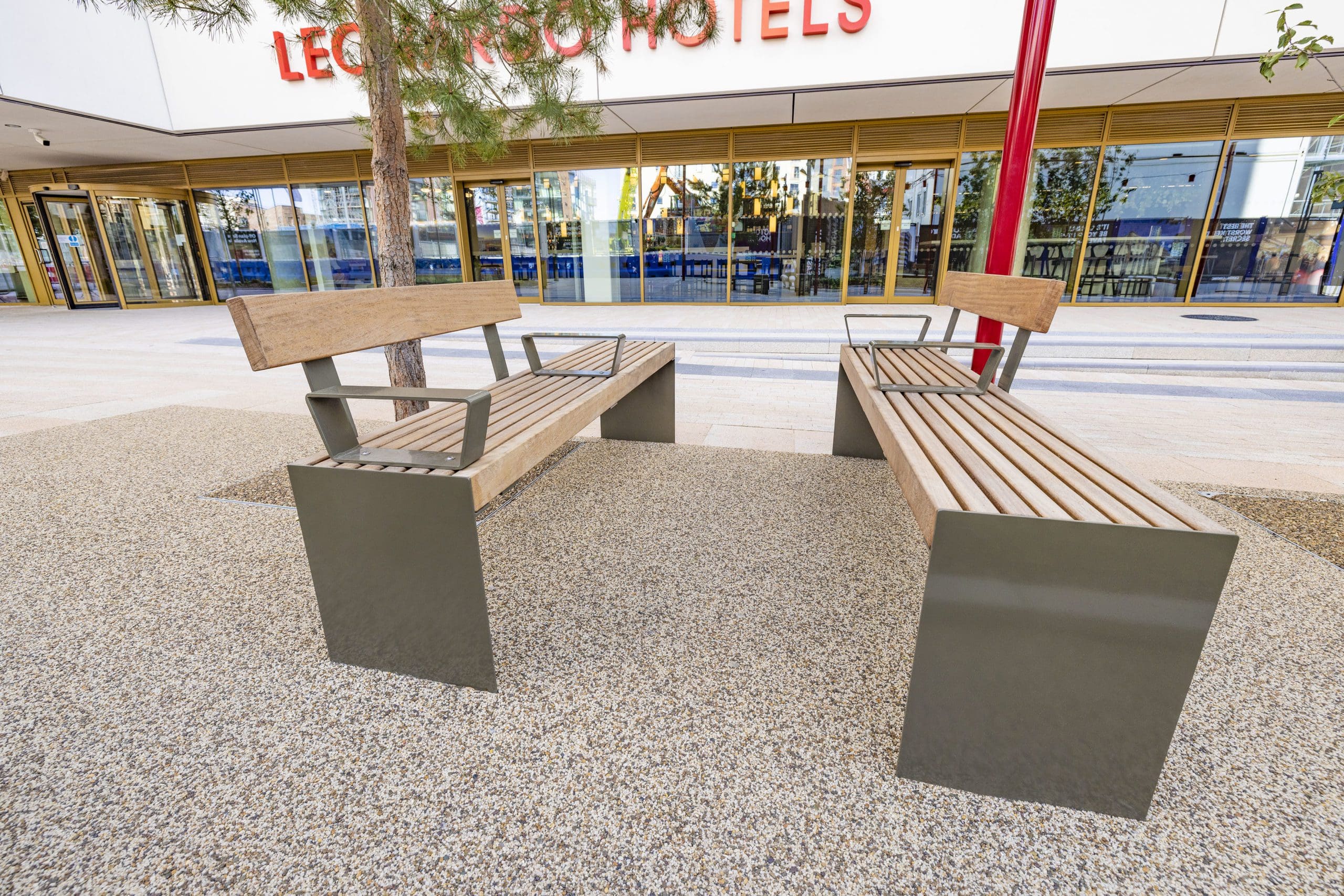 outdoor-wooden-benches-with-metal-legs