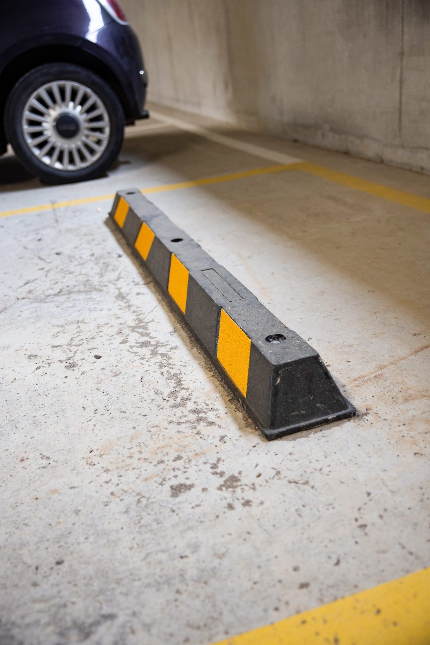 parking-safety-bollard
