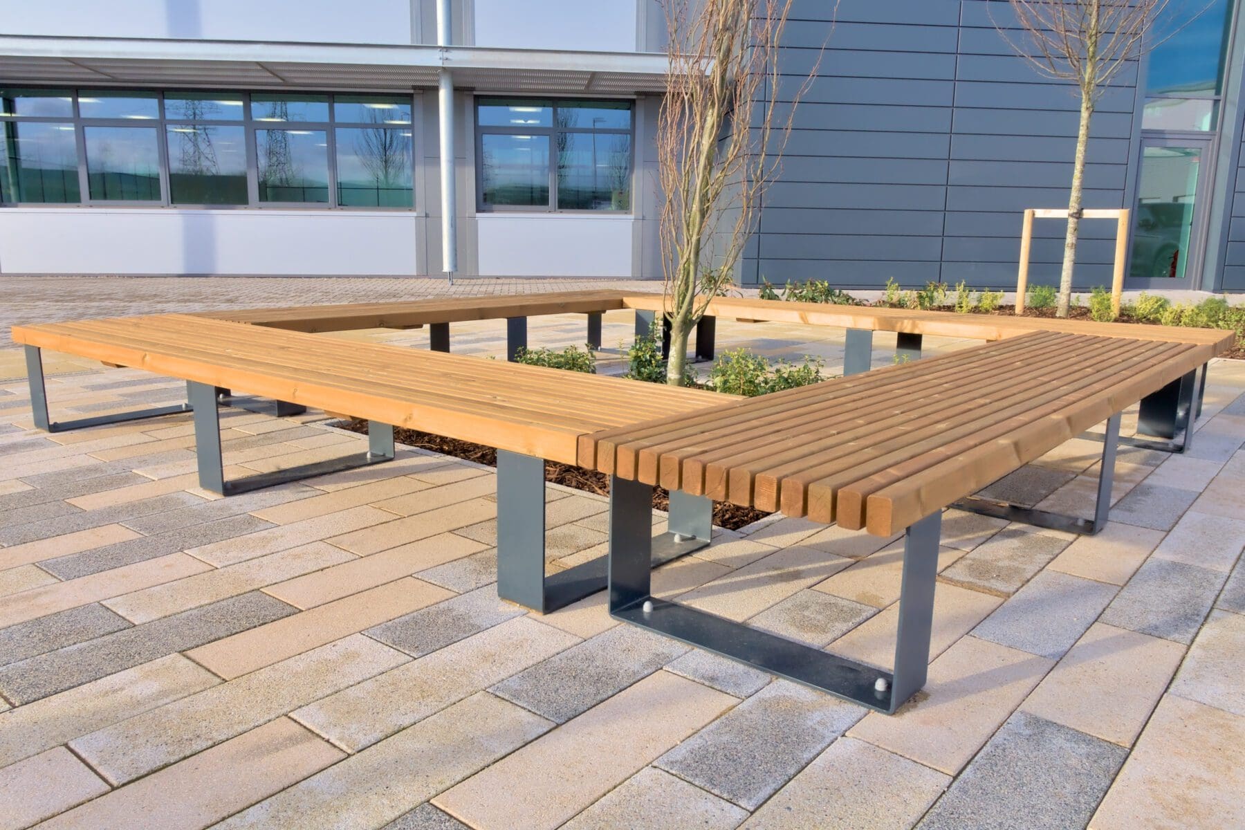 outdoor-wooden-and-metal-bench