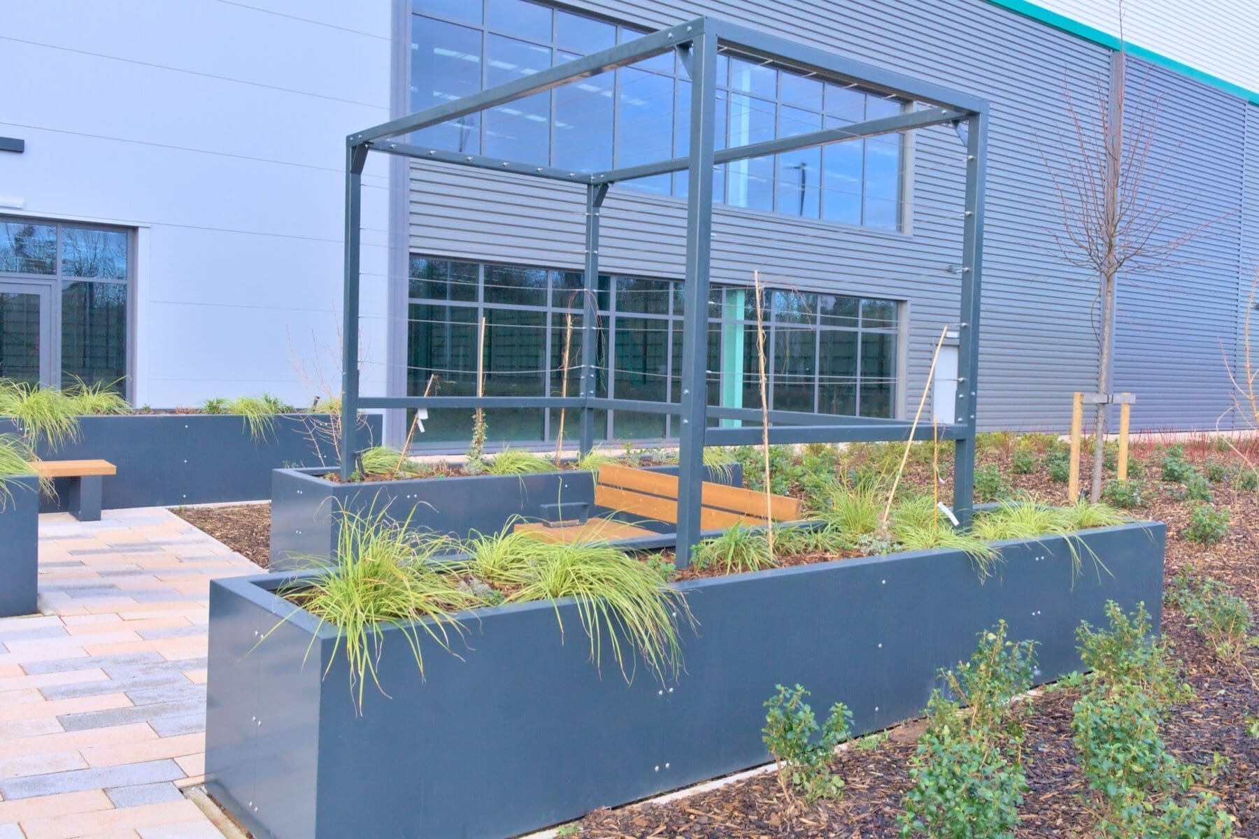 outdoor-metal-bench-planter-and-pergola