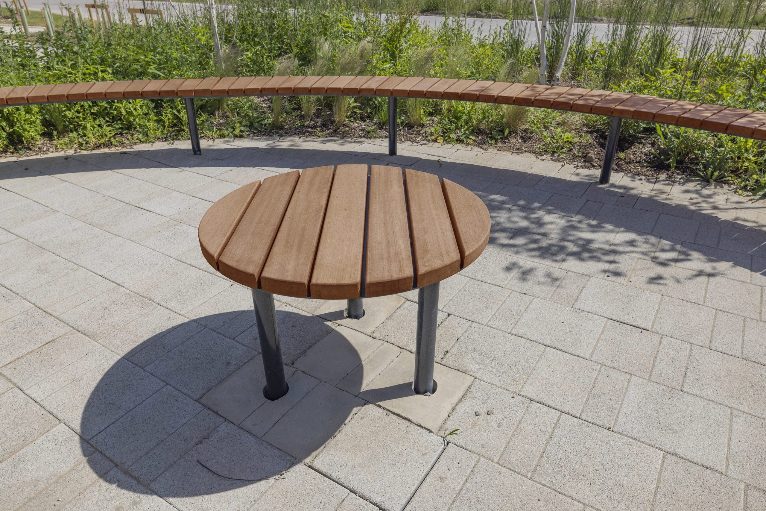 closeup-of-outdoor-wooden-round-table