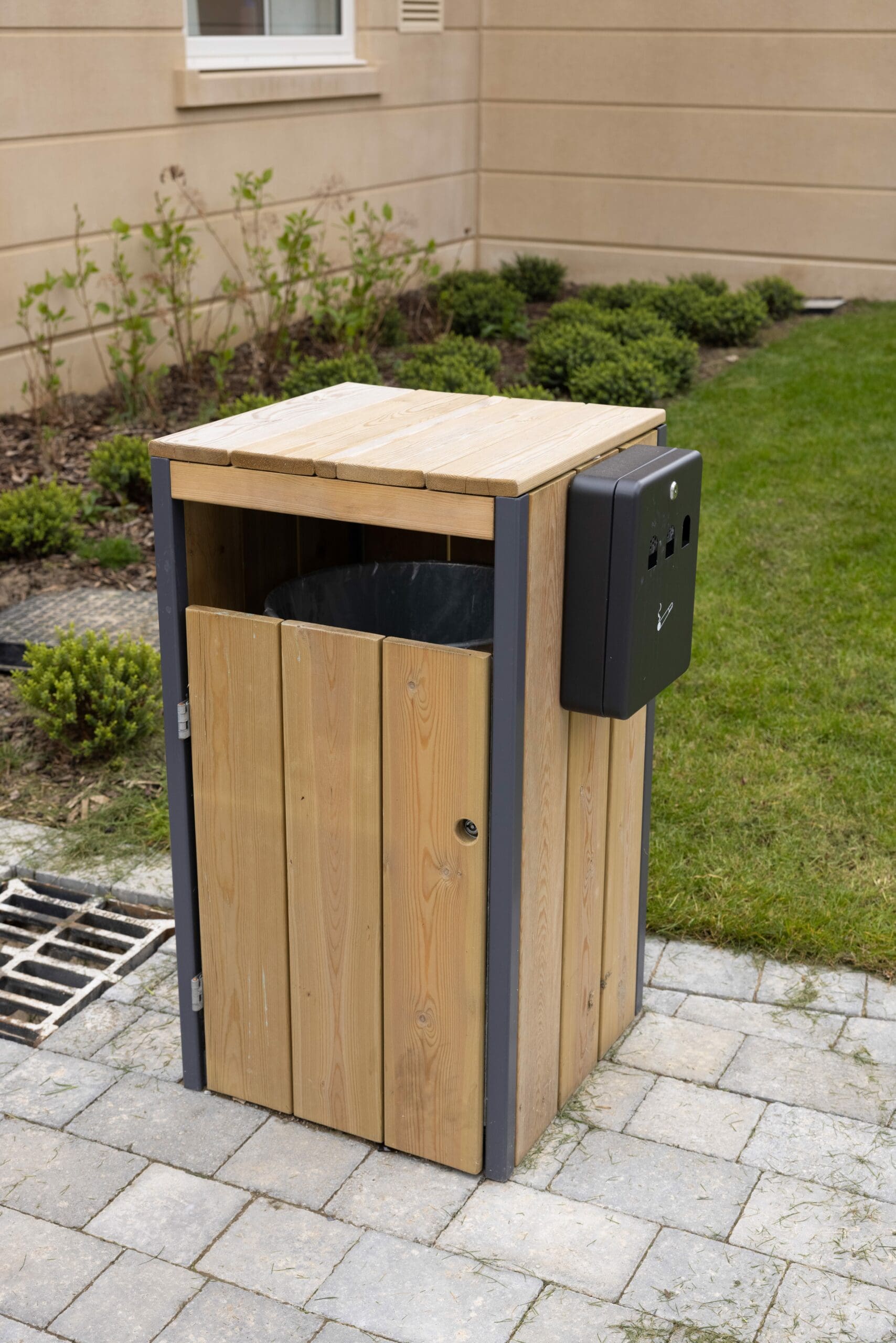 wooden outdoor bin with attached cigarette bin