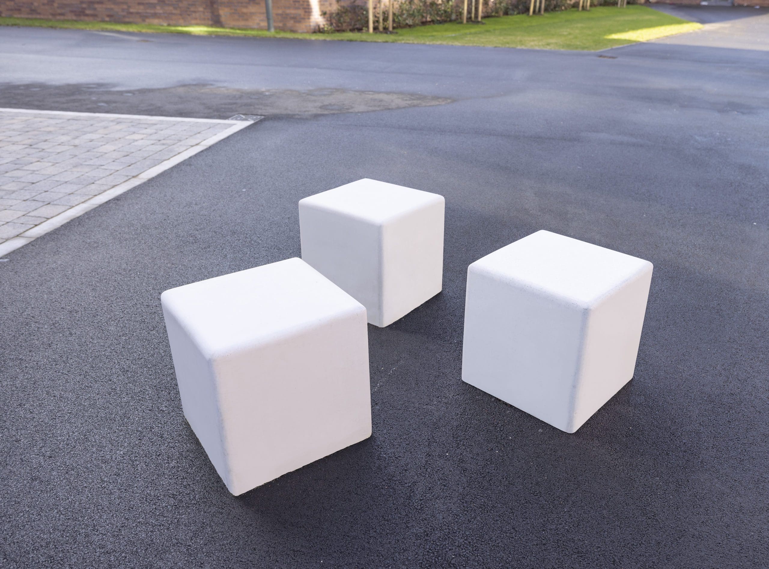 outdoor individual concrete square seats