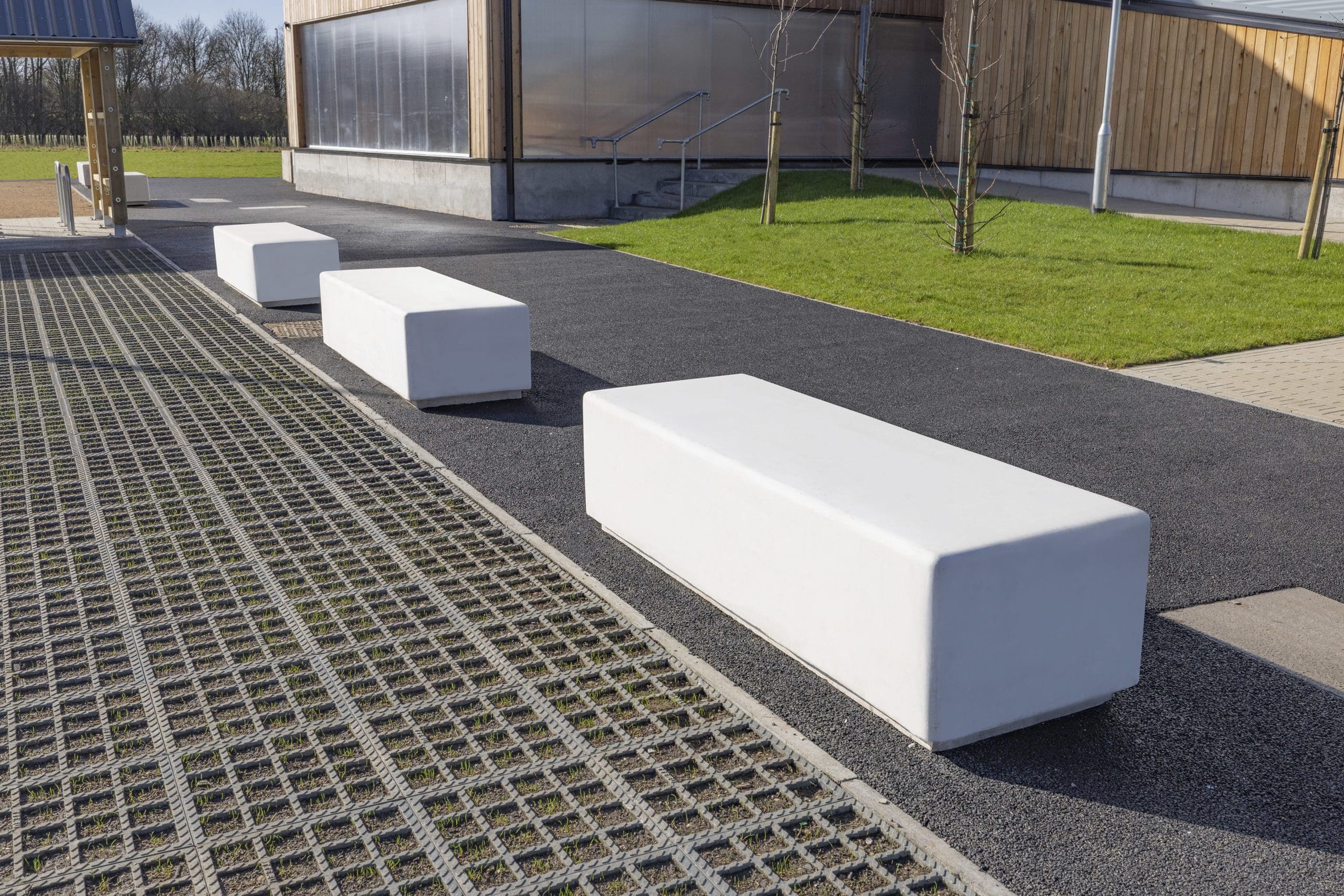 exterior-concrete-block-seating-area