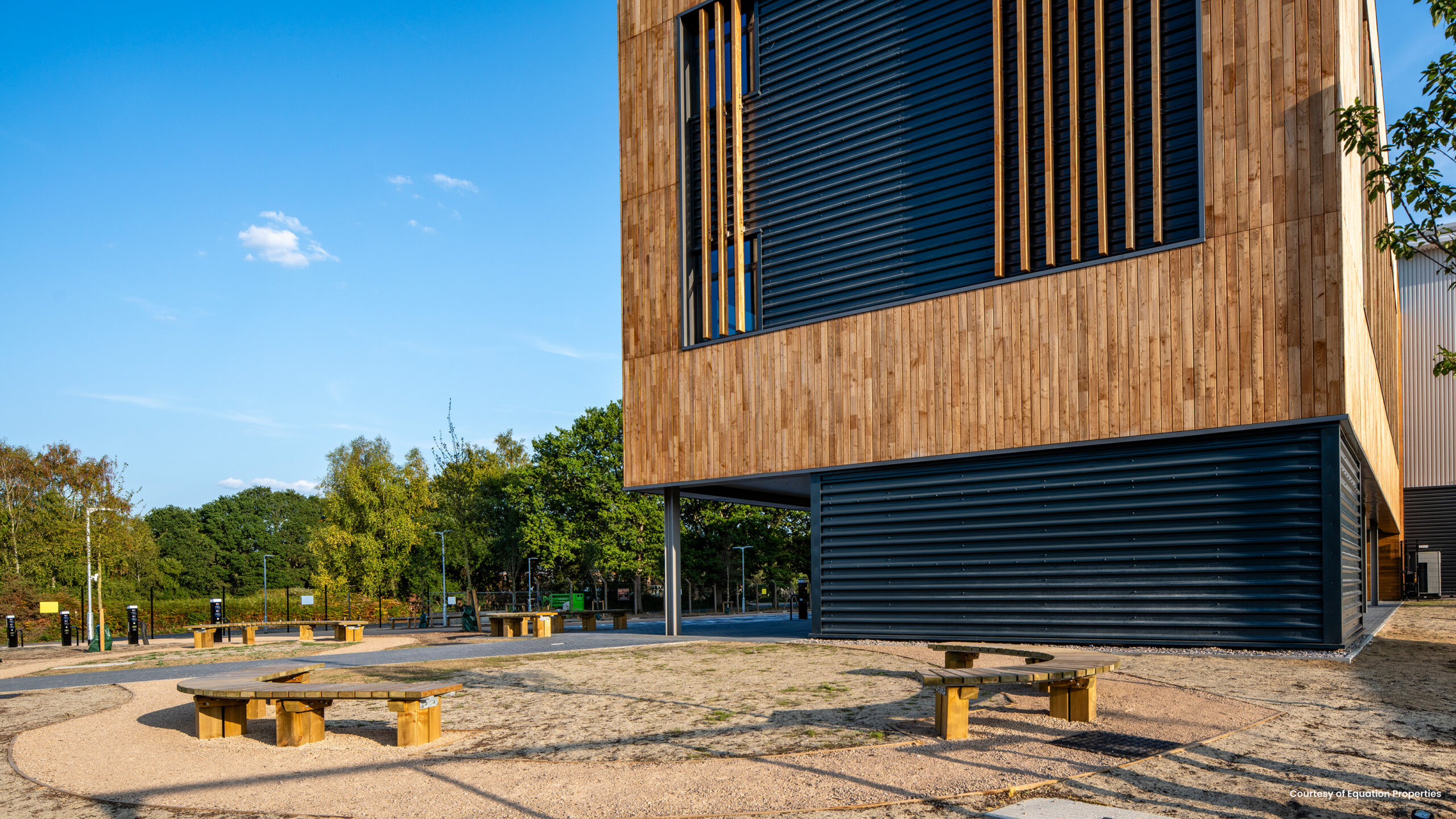 Vanguard logistics - sheldon timber bench