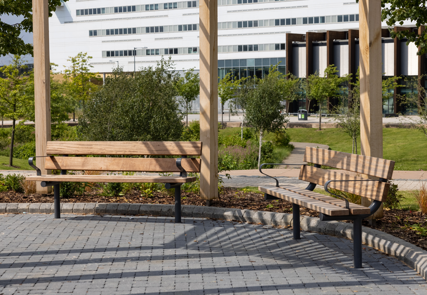 Creating Healing Outdoor Spaces with Comfortable, Weather-Resistant Furniture 